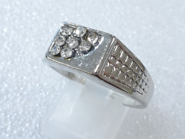 クリスタル　指輪(24号)